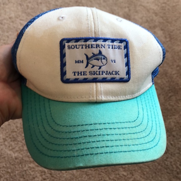 Bundle of two Southern Tide hats - Picture 3 of 5